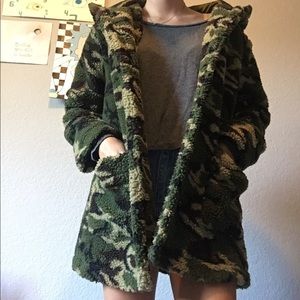 💫Forever 21💫 Camo Furry Coat